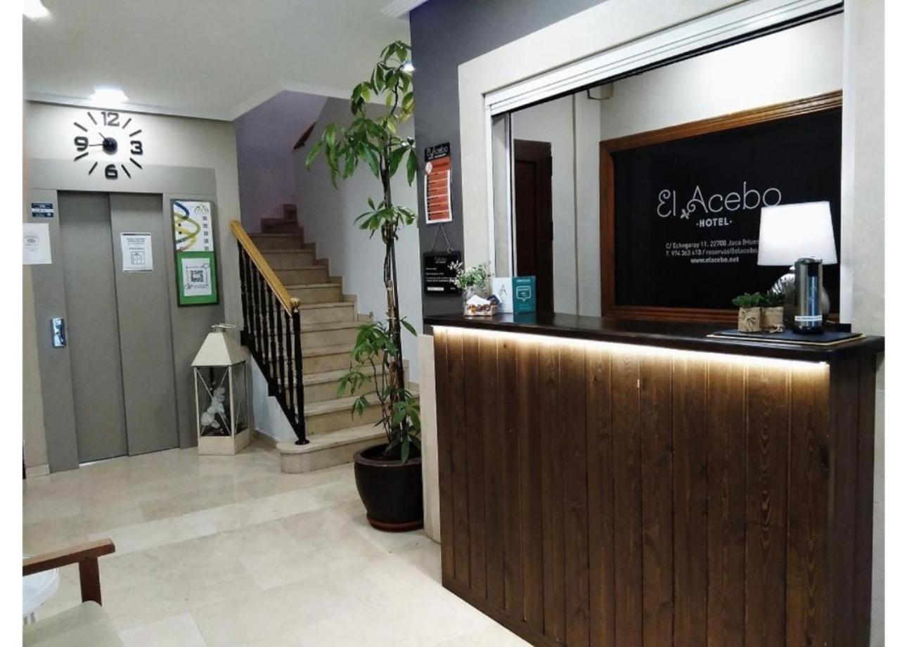 Hotel El Acebo Jaca Extérieur photo