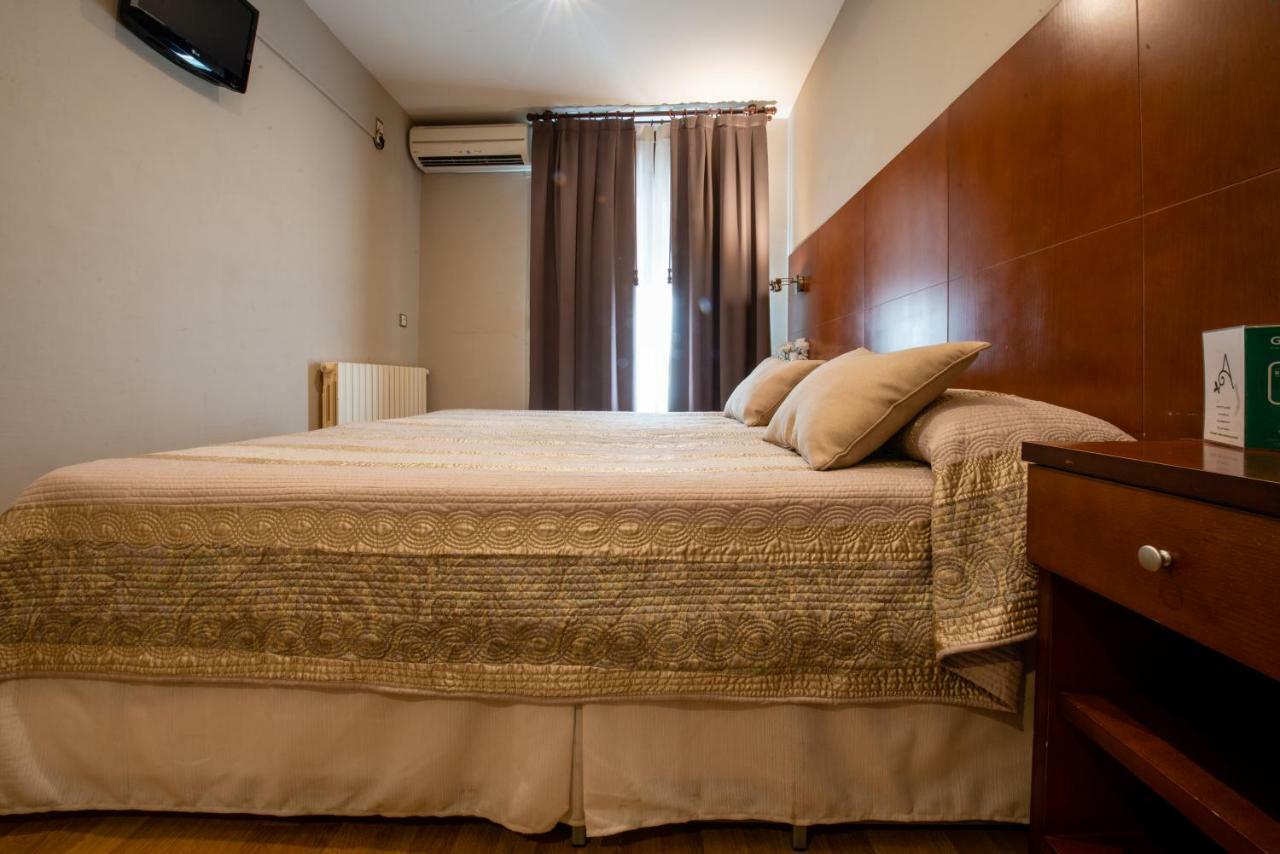 Hotel El Acebo Jaca Extérieur photo